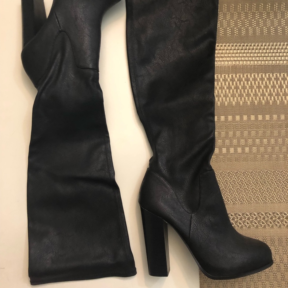 Steve Madden high boots